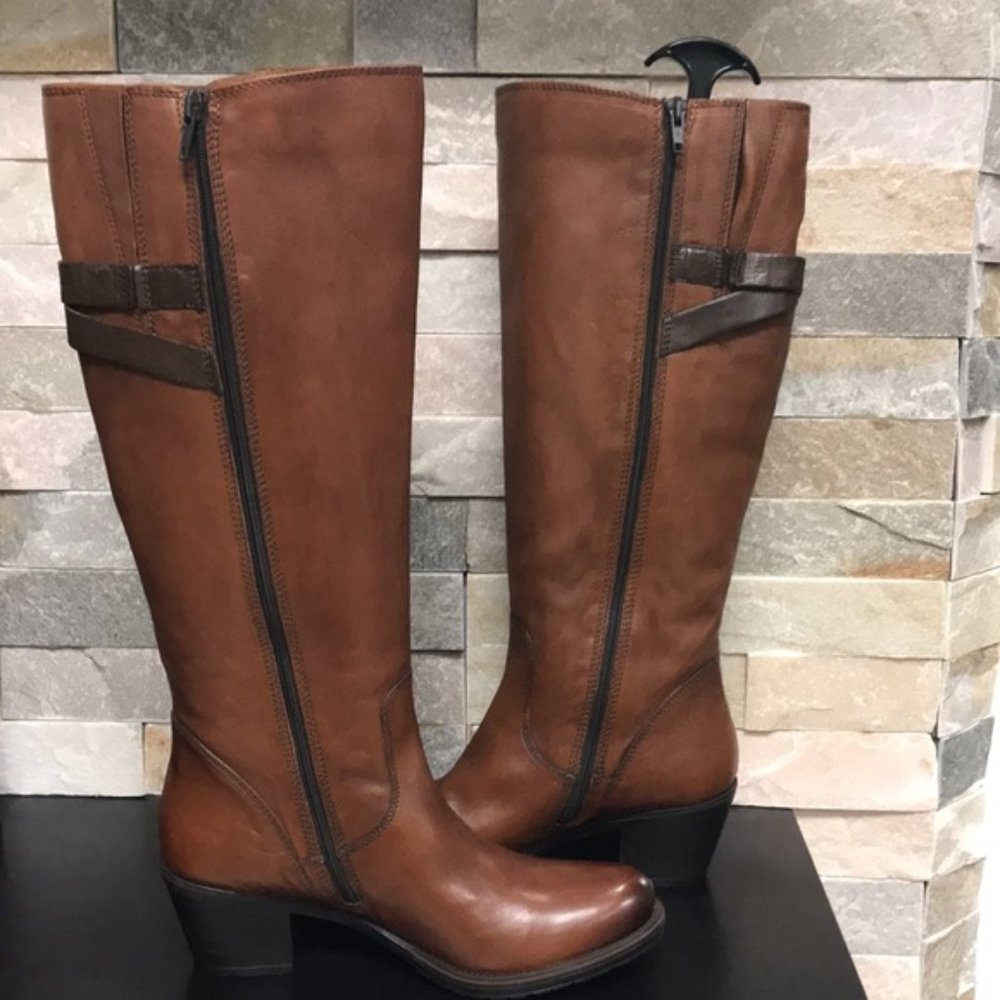 Clarks Maymie Stellar Knee High Boot (H80-A) - Picture 5 of 15